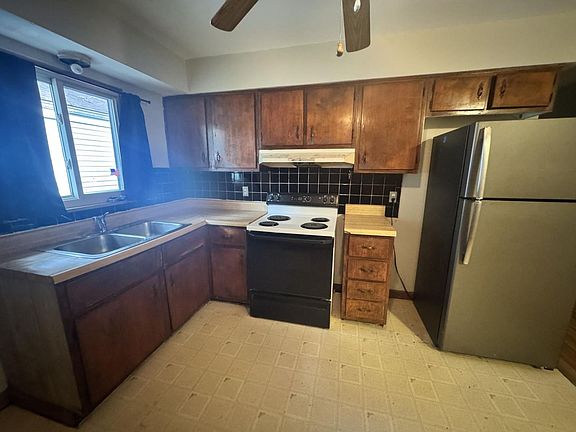 5th image of 2203 McGuffey Rd