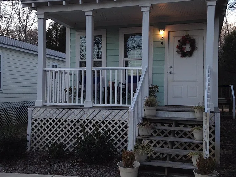 13-2 Cottage Grove Cir #7 — Photo 1