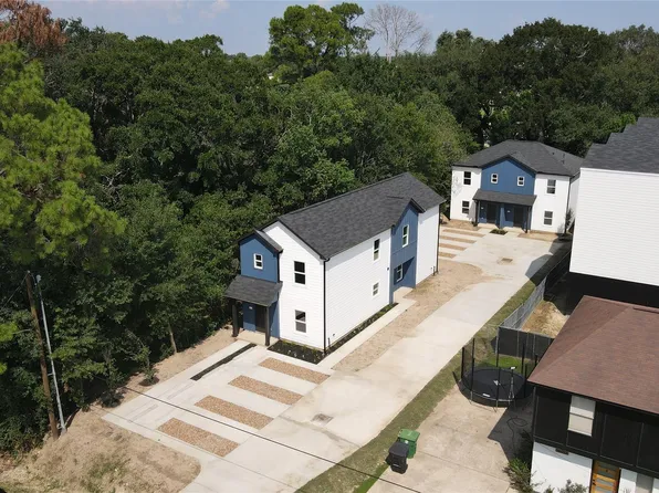 9439 Radio Rd #A/b, Houston, TX 77075