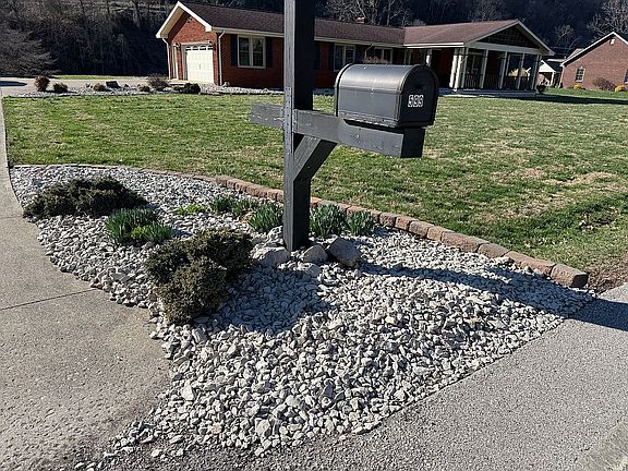2nd image of 599 Lakeside Dr