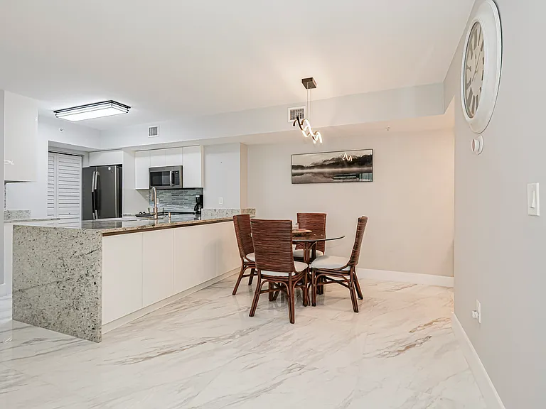 1550 S 42nd Cir #107 — Photo 36