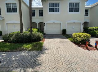 1062 Albany Ct, Naples, FL 34105