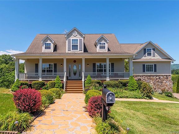 2nd image of 356 Everview Ln
