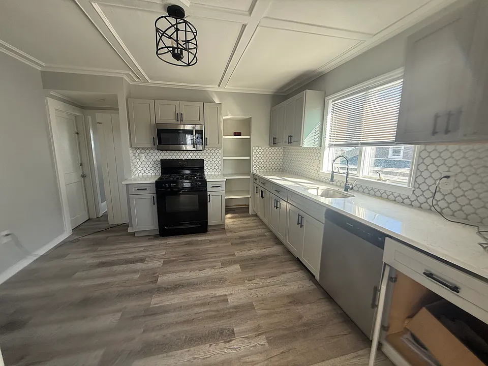 39 Perkins St #2