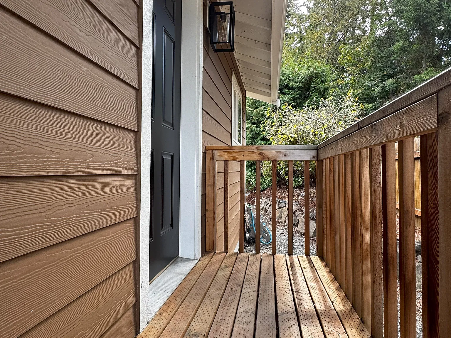 15801 9th Ave SW — Photo 3