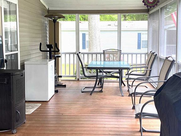 4th image of 34221 Sandy Ln