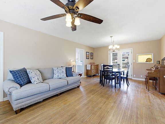 5th image of 1606 Highland Dr