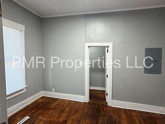 5th image of 2611 Mary St