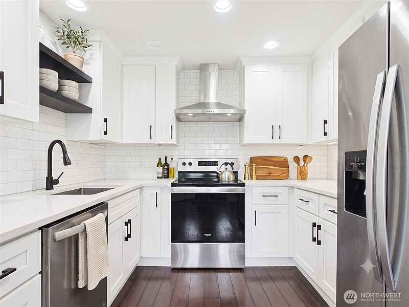3rd image of 732 Natalie Place