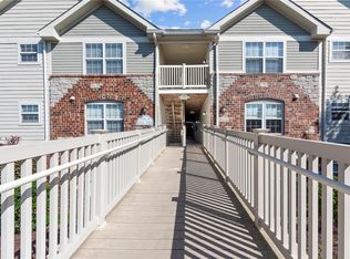 1924 Piedmont Circle St, Peters, MO 63304