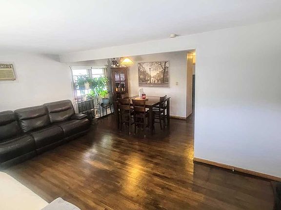 2nd image of 469 Stuyvesant Ave