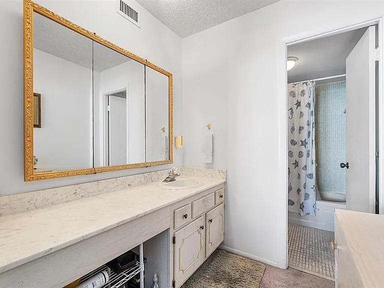 800 SE 20th Ave #407 — Photo 18
