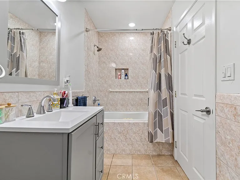 4503 Darien St — Photo 13