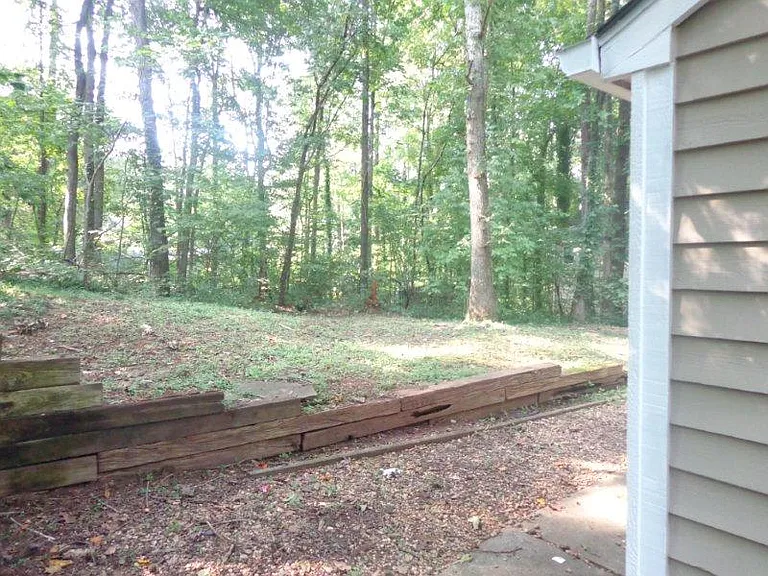 5035 Martins Crossing Rd — Photo 9
