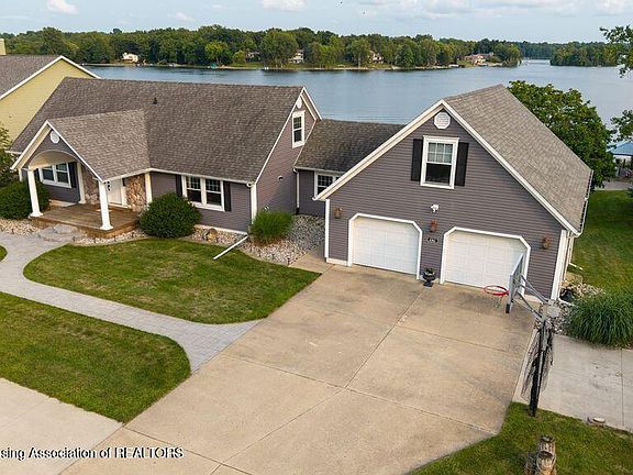 3rd image of 6361 Victoria Shore Dr
