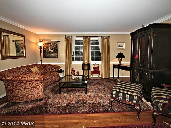 4th image of 8521 Canterbury Dr
