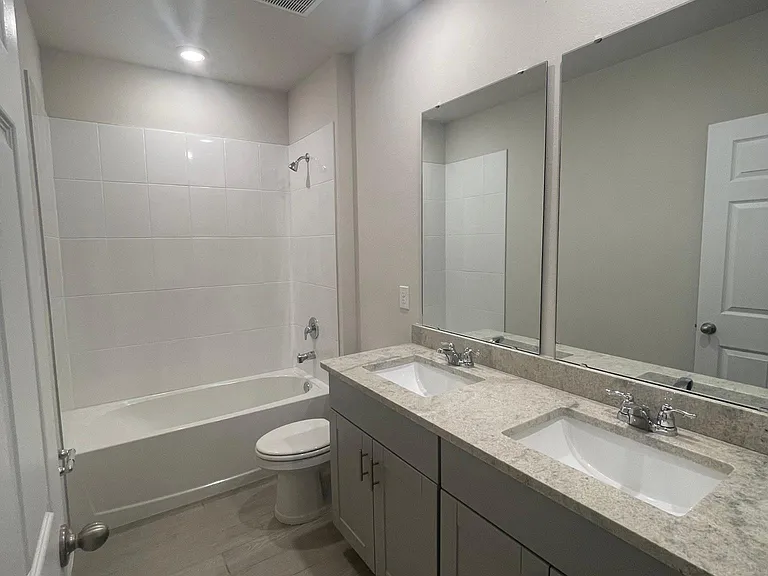 411 Sarah Nicole Way — Photo 22