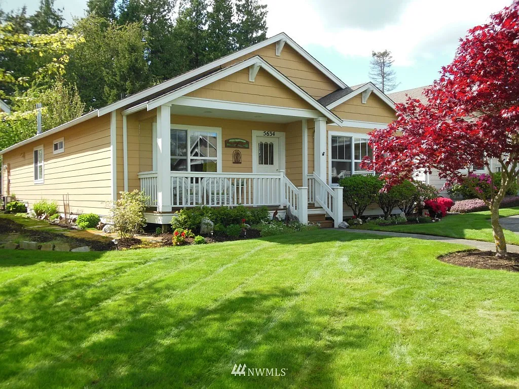 5634 Applewood Drive photo 1
