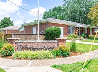 1600 Westmoorland Way, Lyndon, KY 40242