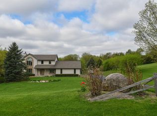 W293S6835 Valley Woods Pass, Mukwonago, WI 53149