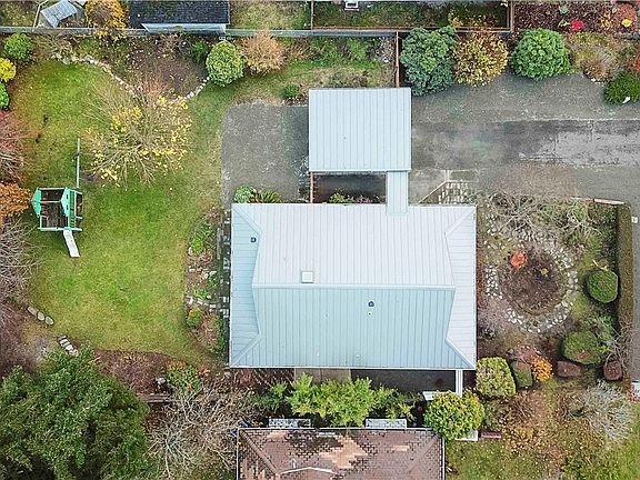 4th image of 12511 108th Avenue Ct E