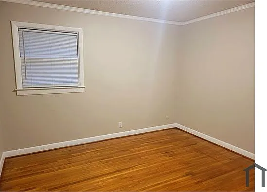 6546 Haley Dr — Photo 2