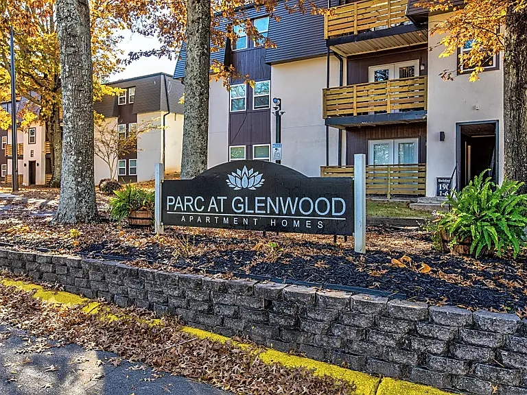 Park At Glenwood — Photo 2