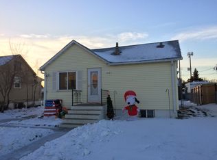 1021 11th St W, Williston, ND 58801