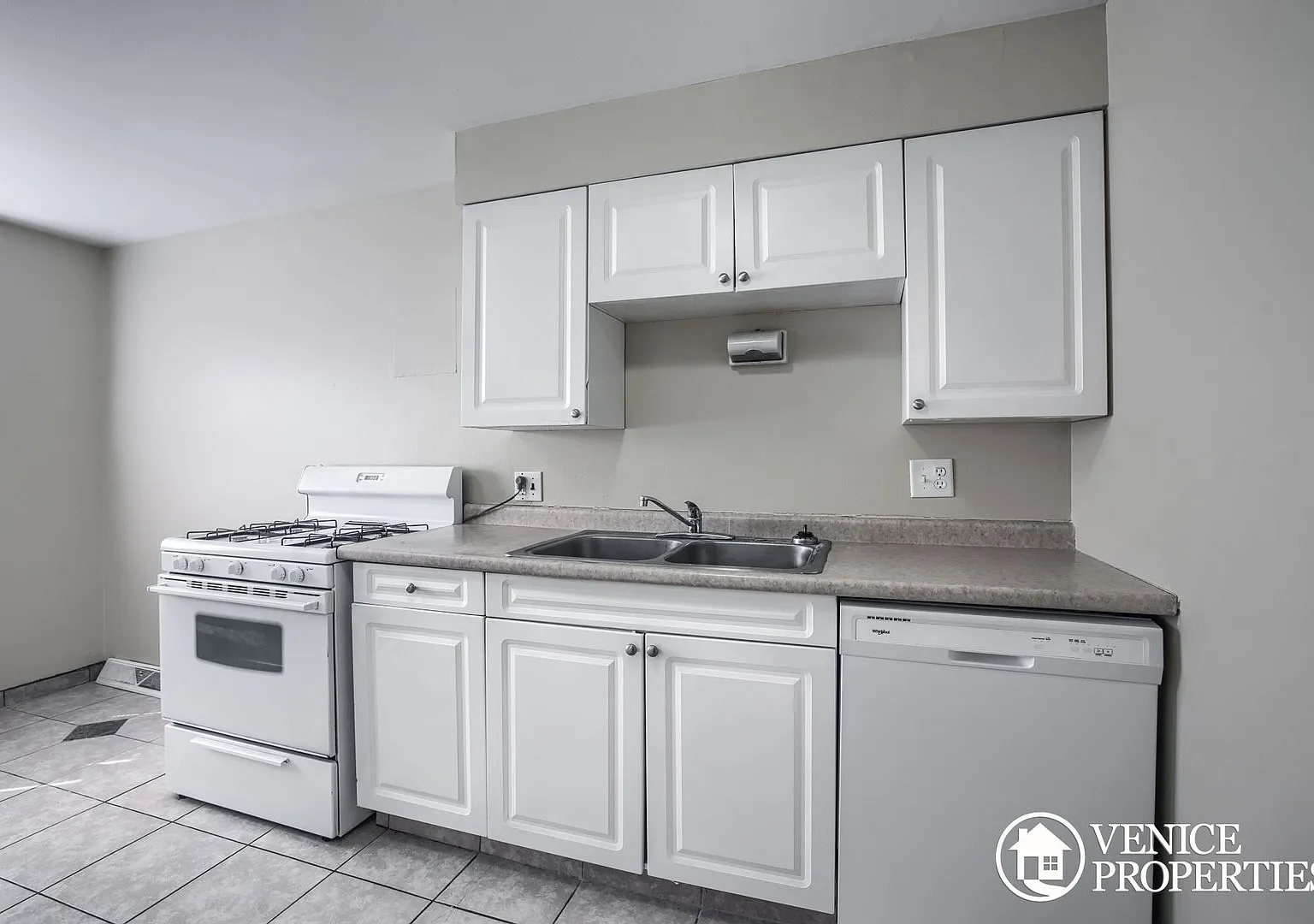 3 Bedroom on OSU Campus — Photo 4