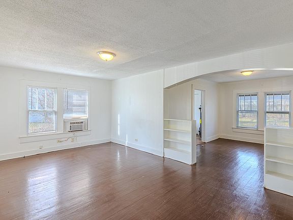 4th image of 313 Tennessee St