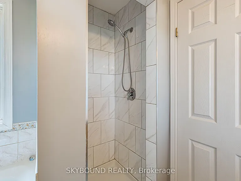 735 Karlsfeld Rd — Photo 33