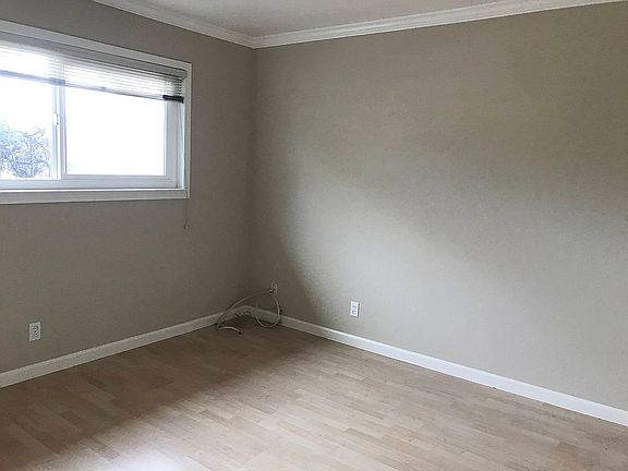4th image of 2110 Willester Ave