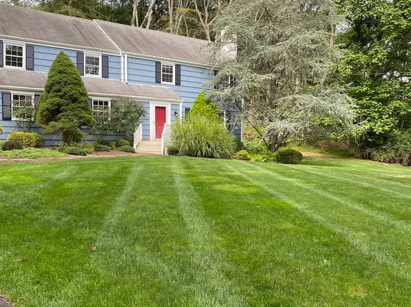 200 Joan Drive, Fairfield, CT 06824