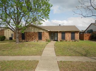 1106 Meandering Way, Mesquite, TX 75150