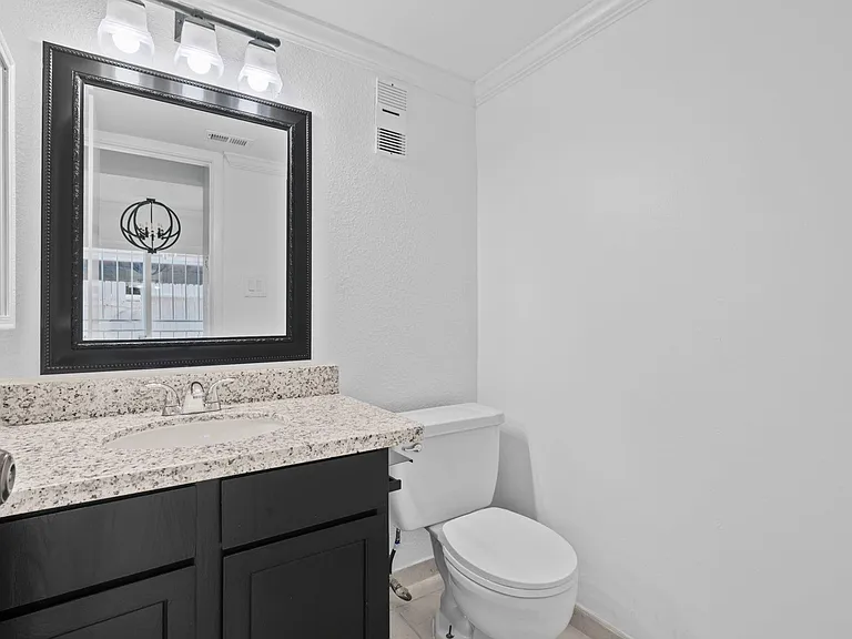 6111 Beverly Hill St #39 — Photo 10