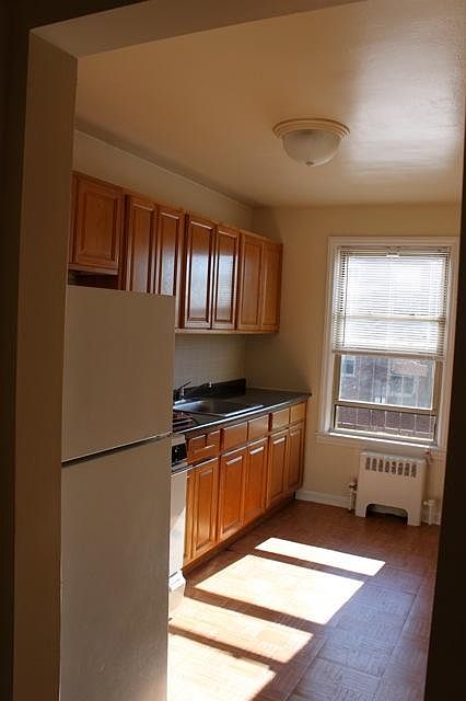 2nd image of 815 Red Rd APT 3B