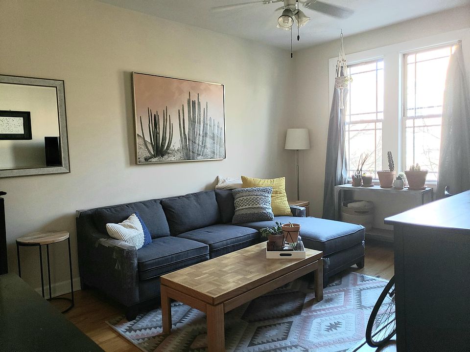 1st image of 4228 N Kenmore Ave APT 301