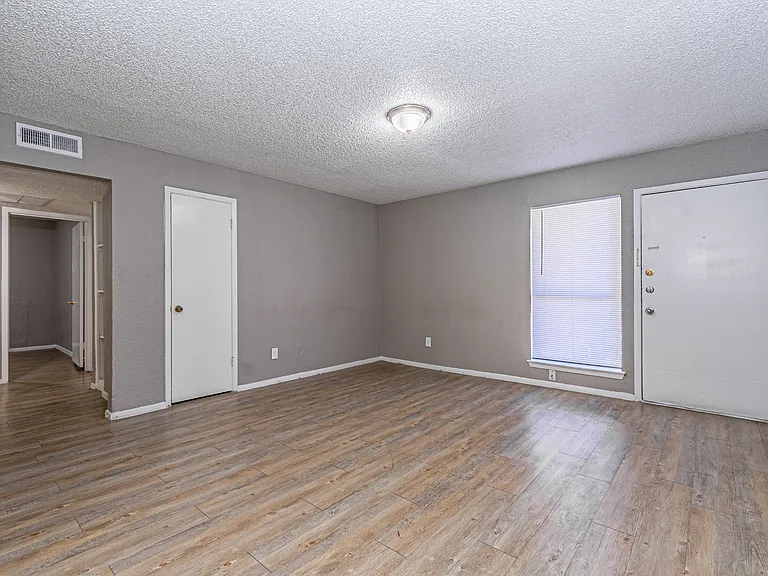 Morningside Apartments — Photo 12
