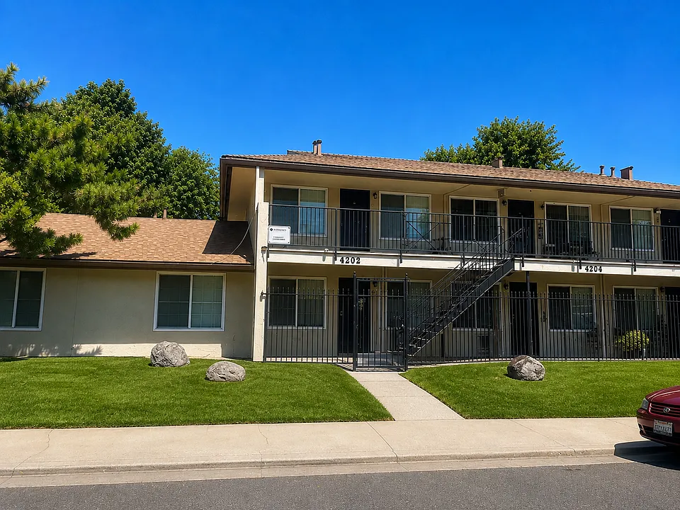 5412 Holiday Dr #7