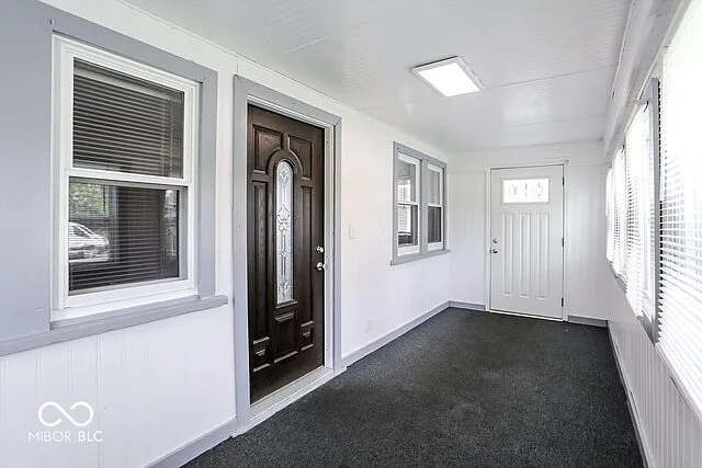 945 Cecil Ave — Photo 3