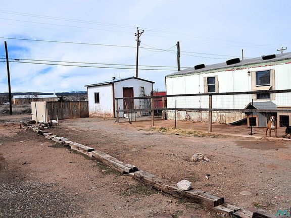 3rd image of 515 Uranium Ave