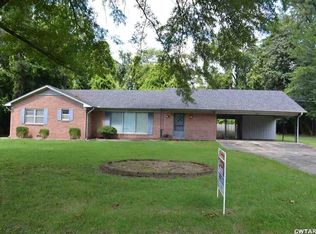 25 Farmington Dr, Jackson, TN 38305