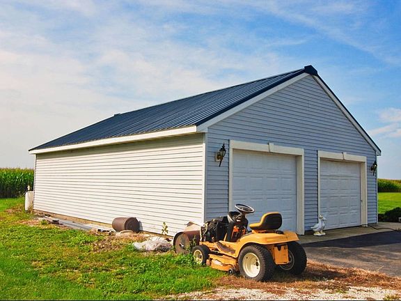 2nd image of 33850 E 2900 North Rd