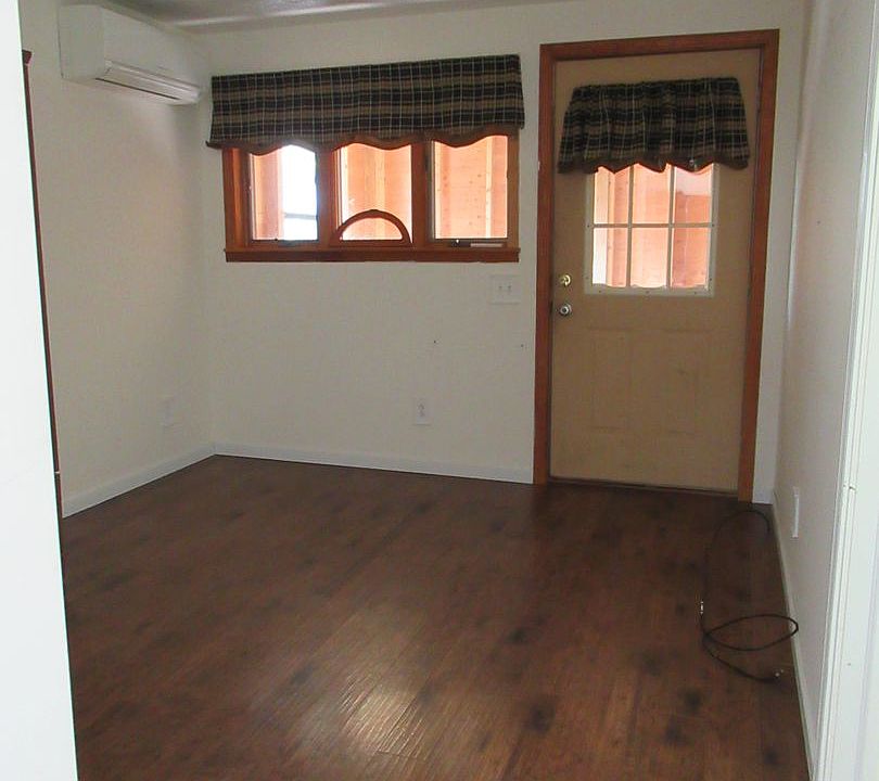 1st image of 156 S Collingwood Ave #2