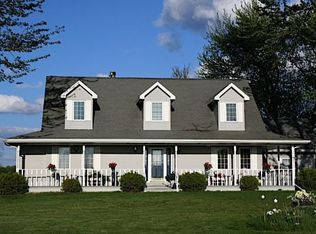 N4428 Green Valley Rd, Krakow, WI 54137