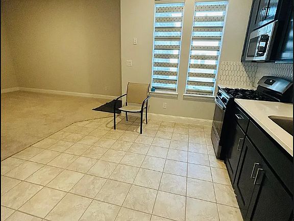 4th image of 3921 Grace Pearl Ln