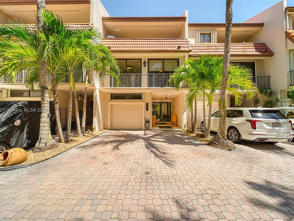1st image of 6146 Paradise Point Dr #6146