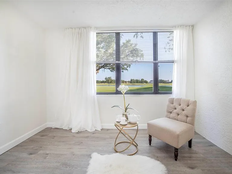 2049 Skimmer Ct W — Photo 14