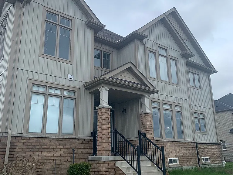 97 Kirby Ave — Photo 3