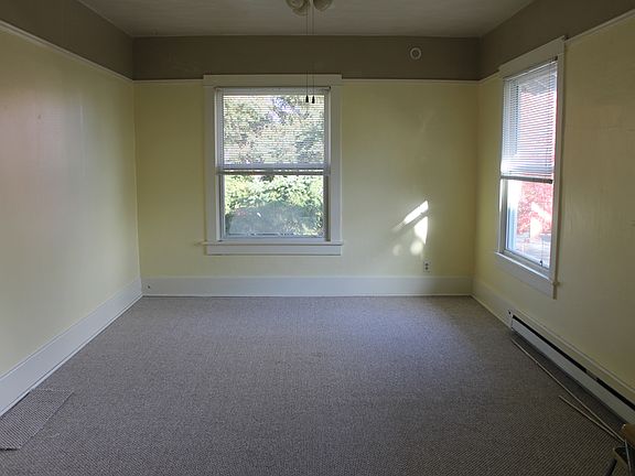 2nd image of 502 S L St APT B